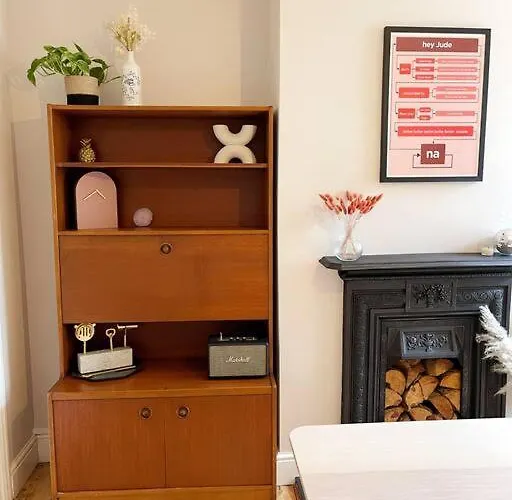 Family Friendly House In Norwich With Parking